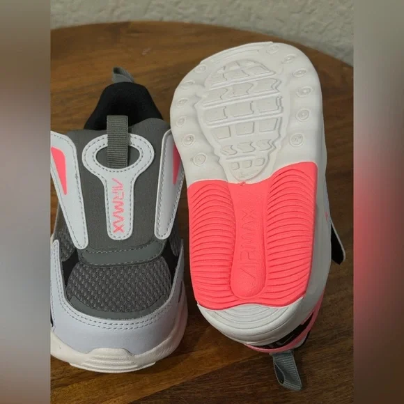 Nike Air Max Bolt Toddler shoes in a black and grey colorway. new US 8C unisex - Picture 9 of 10